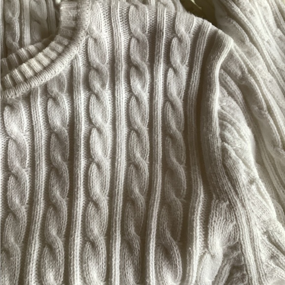 Sweater ribbed white long sleeves size L  in great shape stretches .💕💕 - Picture 7 of 8